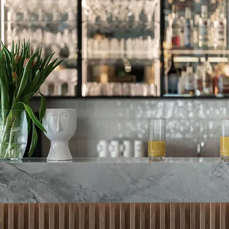 מלון דירות Rosa Style 4*